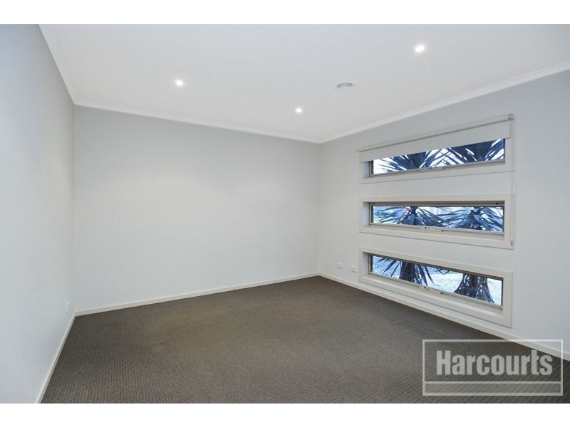 5 Mirabelle Street, Pakenham VIC 3810