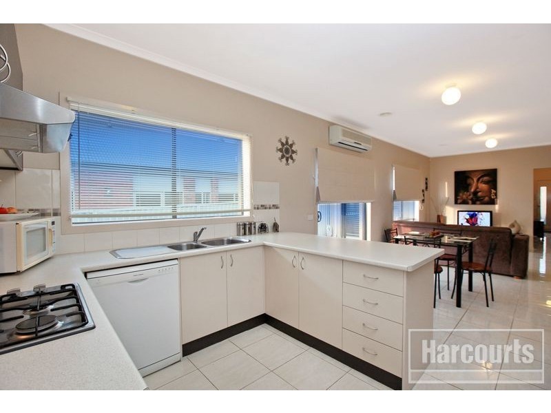 7 Macquarie Circuit, Pakenham VIC 3810