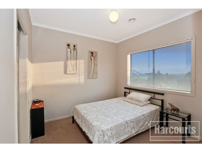 7 Macquarie Circuit, Pakenham VIC 3810