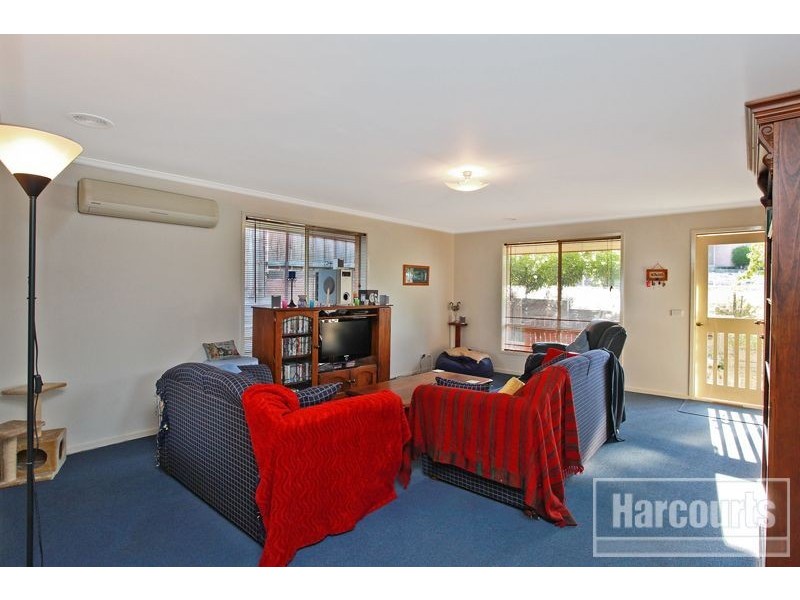 2 Glenda Court, Pakenham VIC 3810
