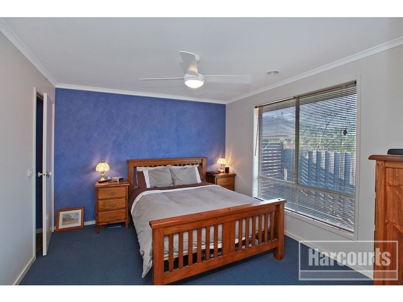 2 Glenda Court, Pakenham VIC 3810