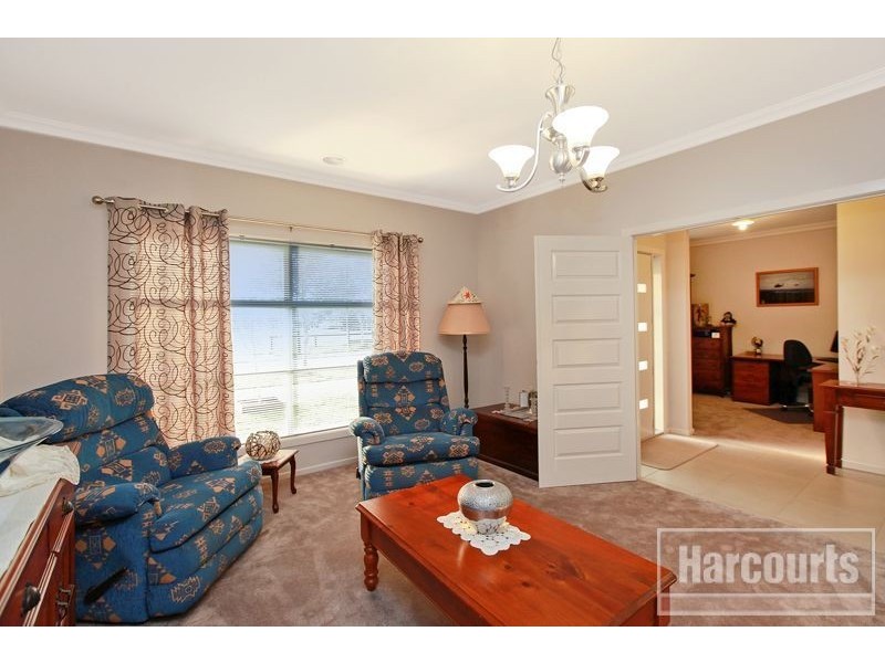 88 Livingstone Boulevard, Pakenham VIC 3810