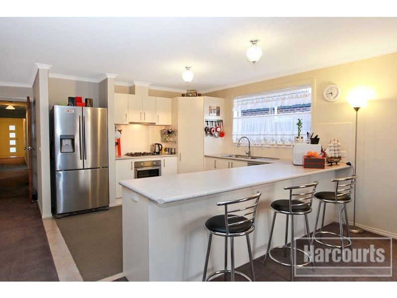 11 Mirabelle Street, Pakenham VIC 3810