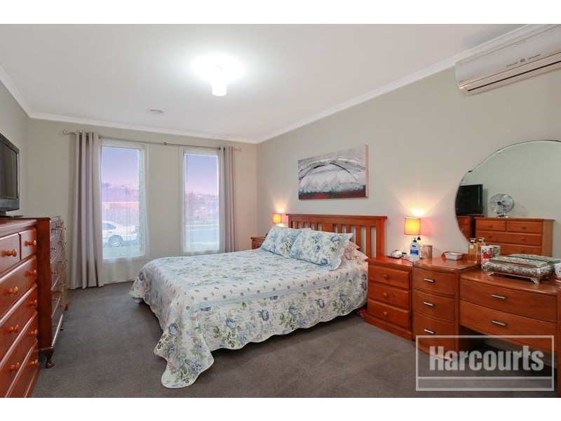 11 Mirabelle Street, Pakenham VIC 3810