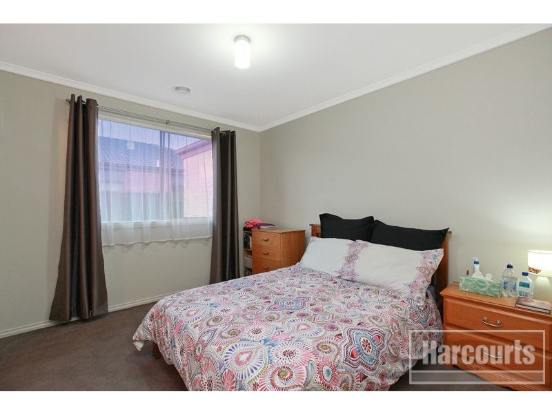 11 Mirabelle Street, Pakenham VIC 3810