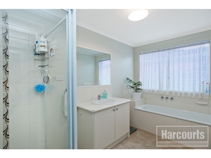 11 Mirabelle Street, Pakenham VIC 3810