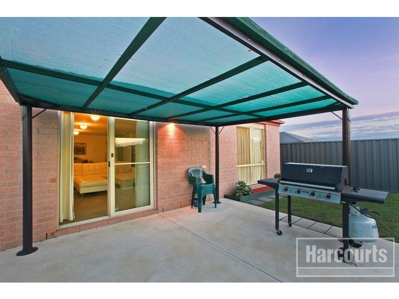 11 Mirabelle Street, Pakenham VIC 3810