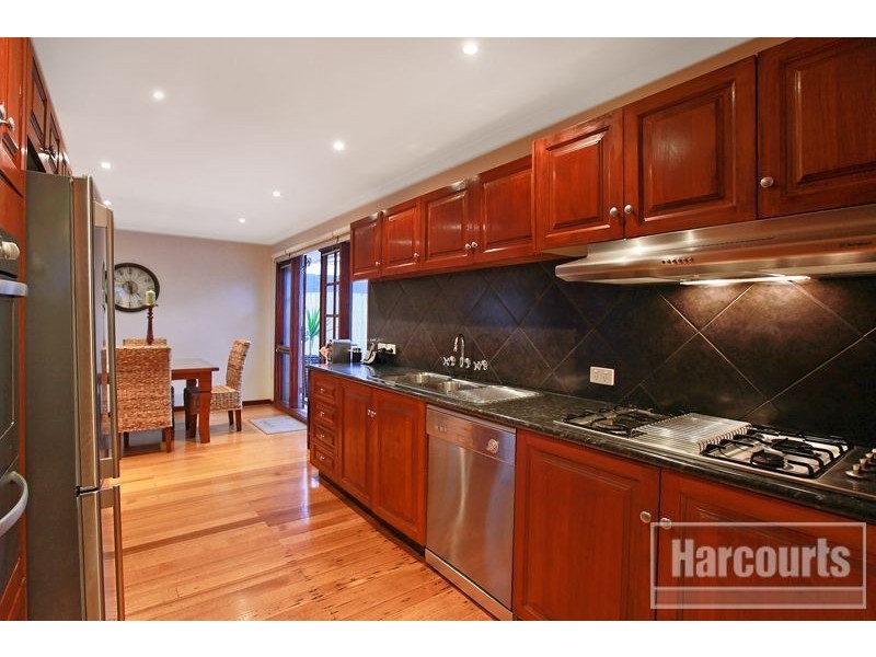 2 Finch Court, Pakenham VIC 3810