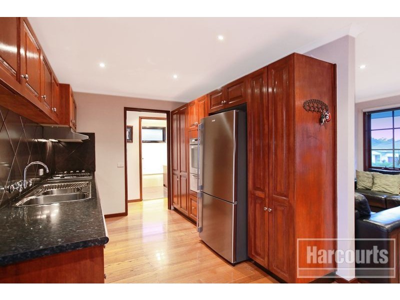 2 Finch Court, Pakenham VIC 3810