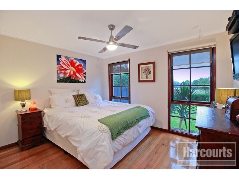 2 Finch Court, Pakenham VIC 3810