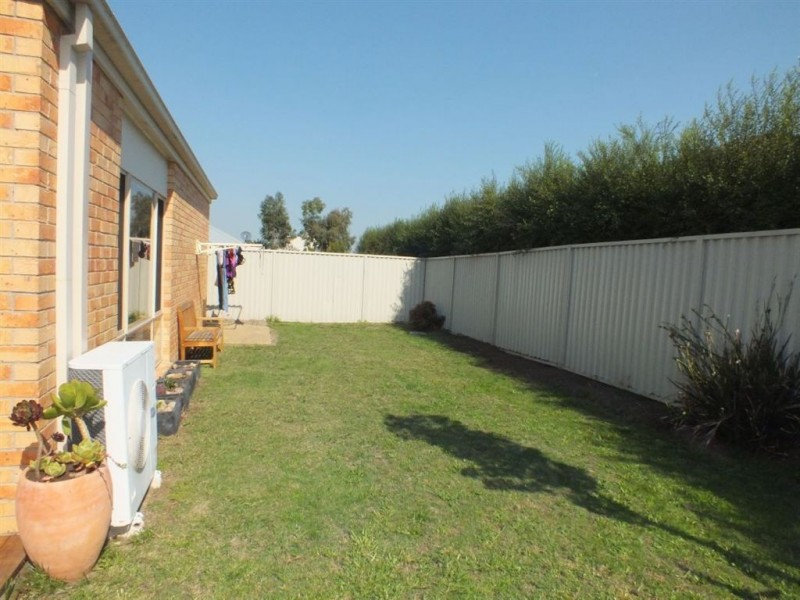 7 Charlotte Pass, Pakenham VIC 3810