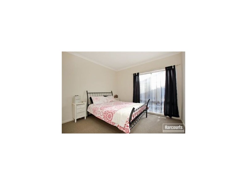 6 Haakman Way, Pakenham VIC 3810