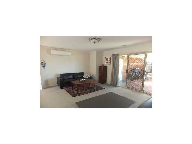 3 Genoa Grove, Pakenham VIC 3810