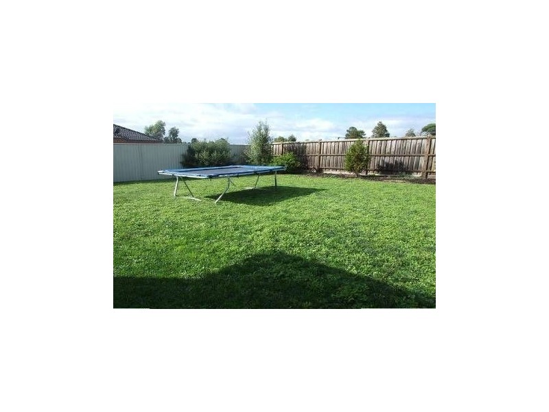 3 Genoa Grove, Pakenham VIC 3810
