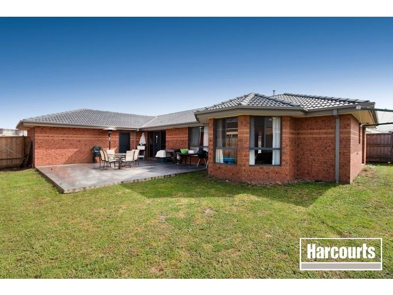 6 Mikasa Place, Pakenham VIC 3810