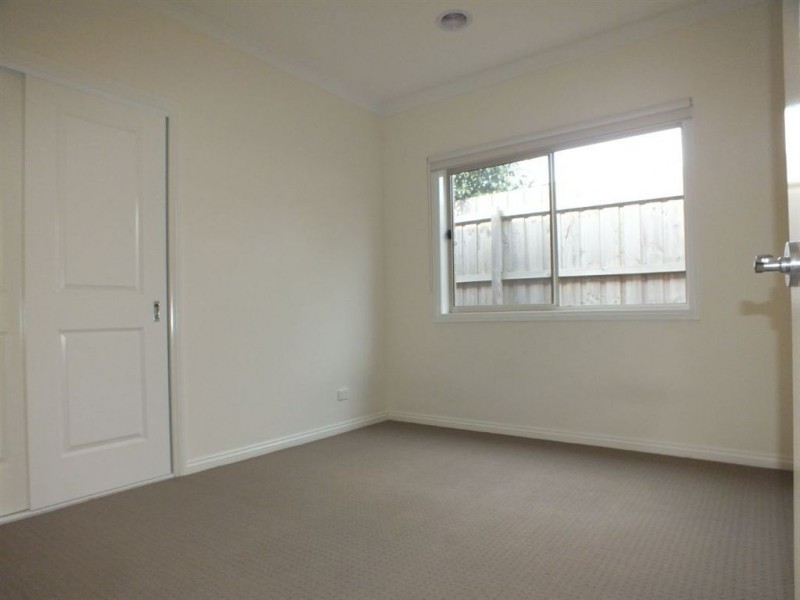 2/7 Blue Gum Court, Pakenham VIC 3810