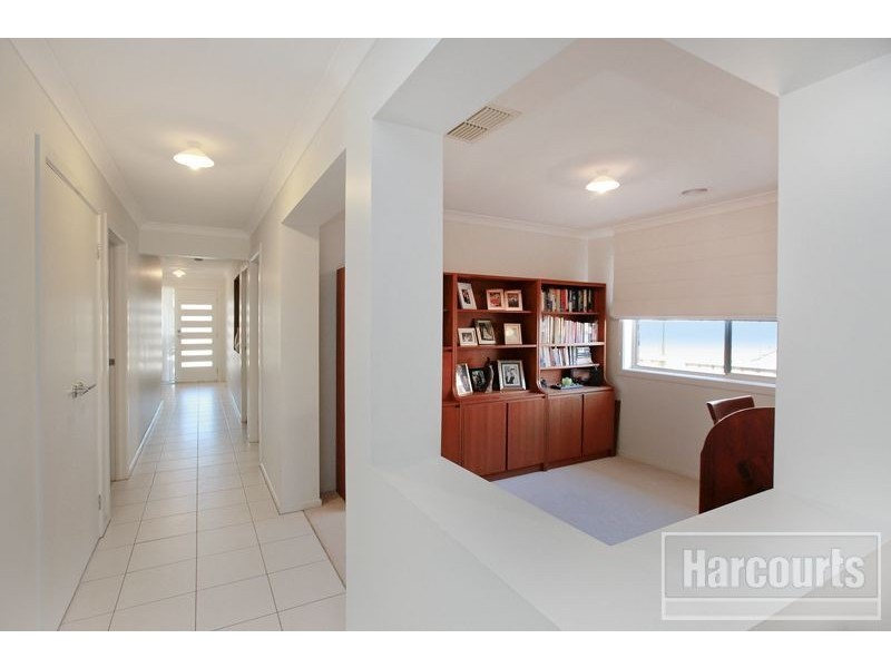 3 Cascade Way, Pakenham VIC 3810