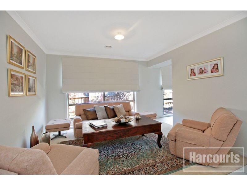 3 Cascade Way, Pakenham VIC 3810