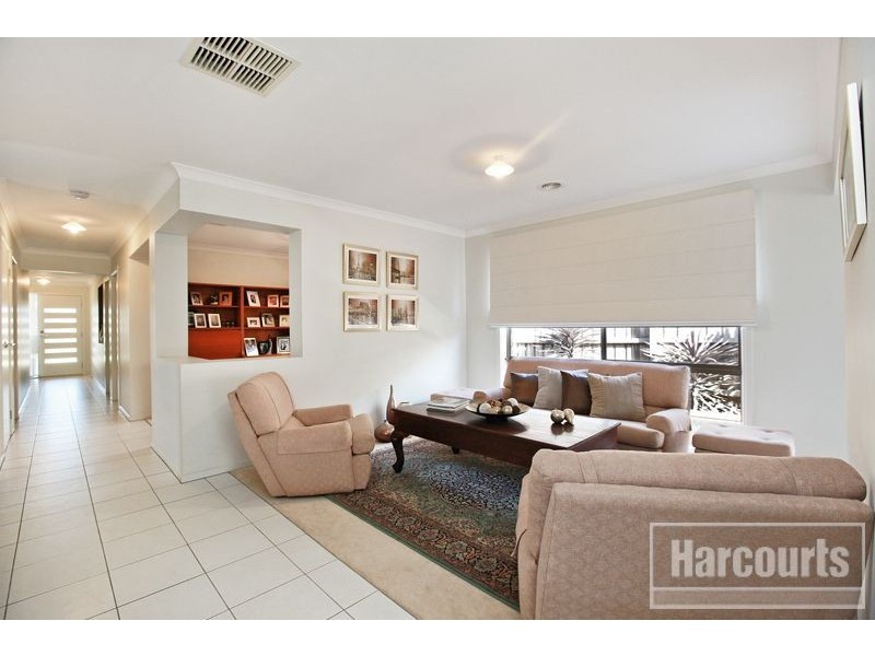 3 Cascade Way, Pakenham VIC 3810