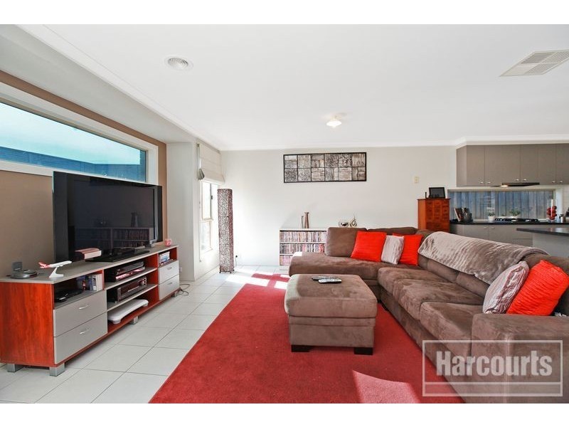 3 Cascade Way, Pakenham VIC 3810