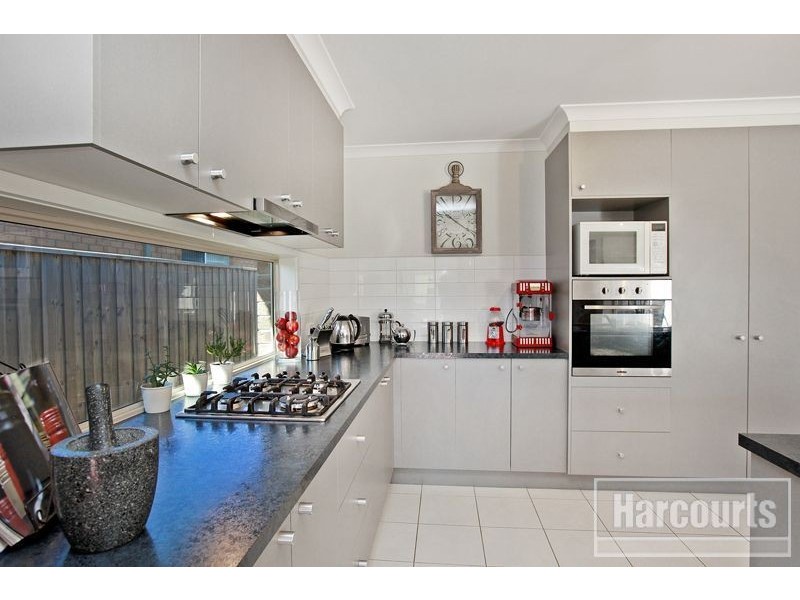 3 Cascade Way, Pakenham VIC 3810