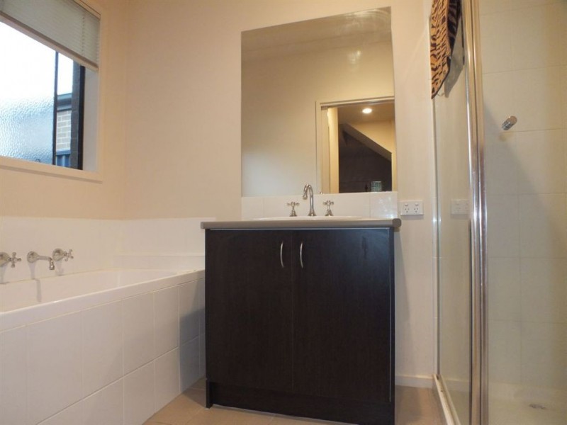 10 Sepal Lane, Pakenham VIC 3810