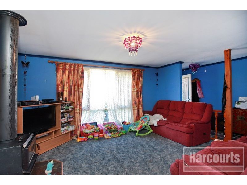 137 Eagle Drive, Pakenham VIC 3810