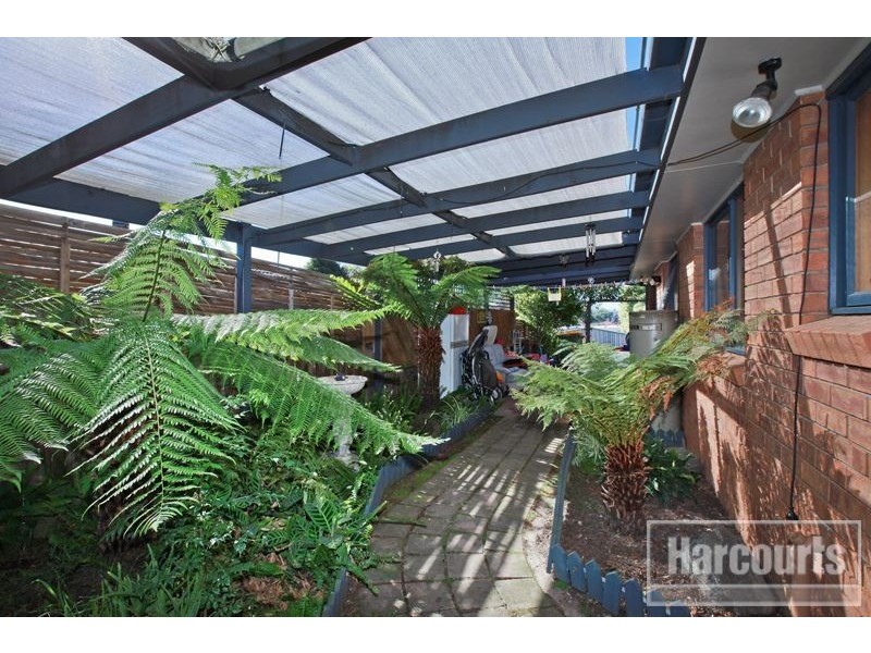 137 Eagle Drive, Pakenham VIC 3810