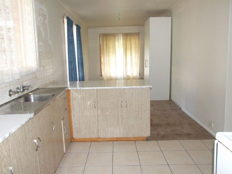 18 Henry Street, Pakenham VIC 3810