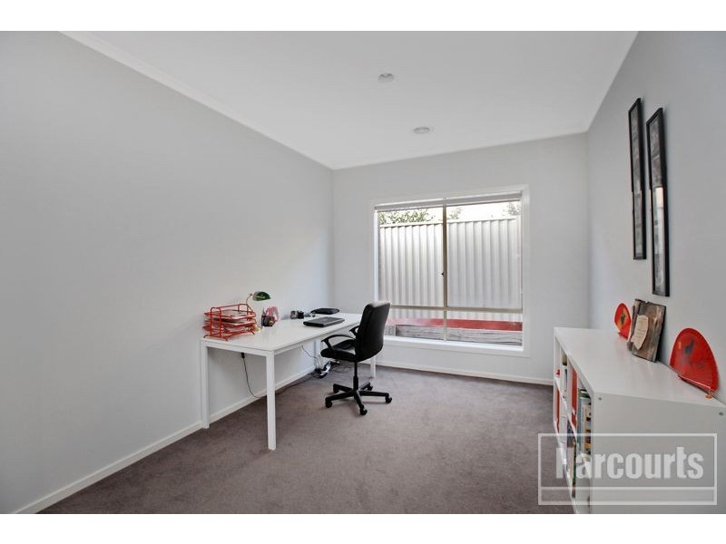 30 The Circuit, Pakenham VIC 3810
