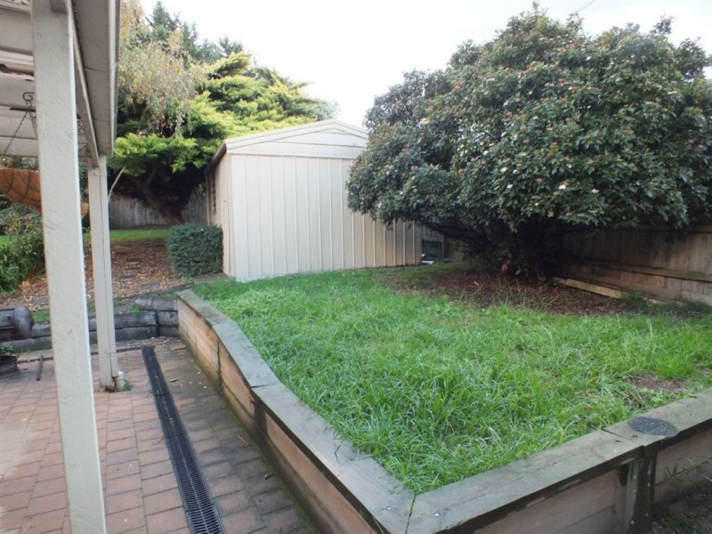 2 Paramount Way, Pakenham VIC 3810