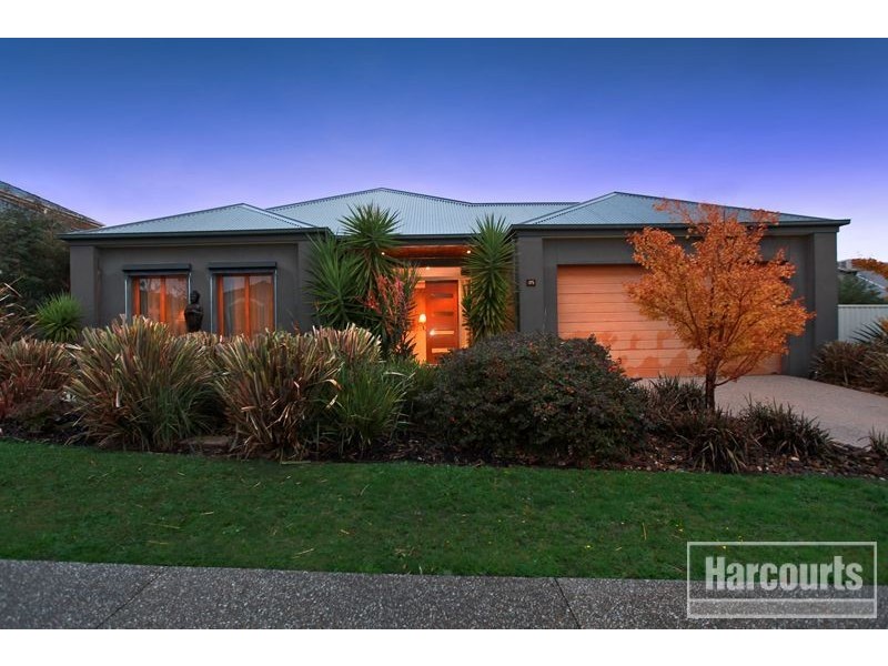 15 Eventide Rise, Pakenham VIC 3810