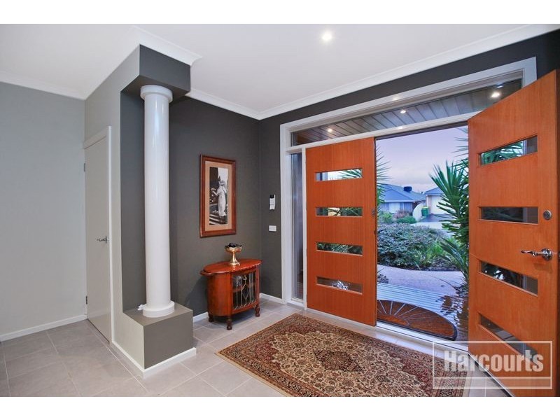 15 Eventide Rise, Pakenham VIC 3810