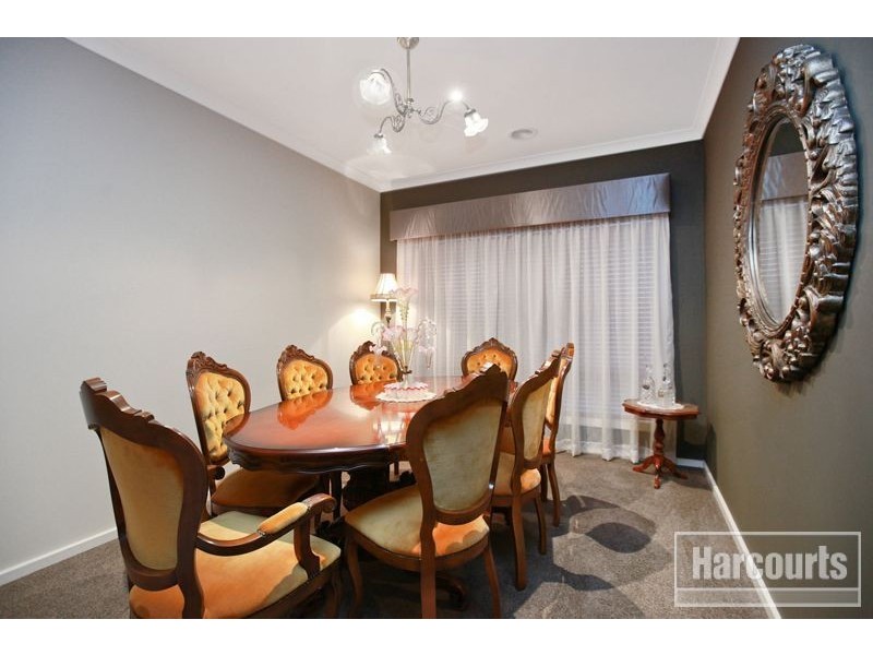 15 Eventide Rise, Pakenham VIC 3810