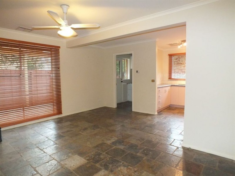 2 Sunnyside Drive, Berwick VIC 3806
