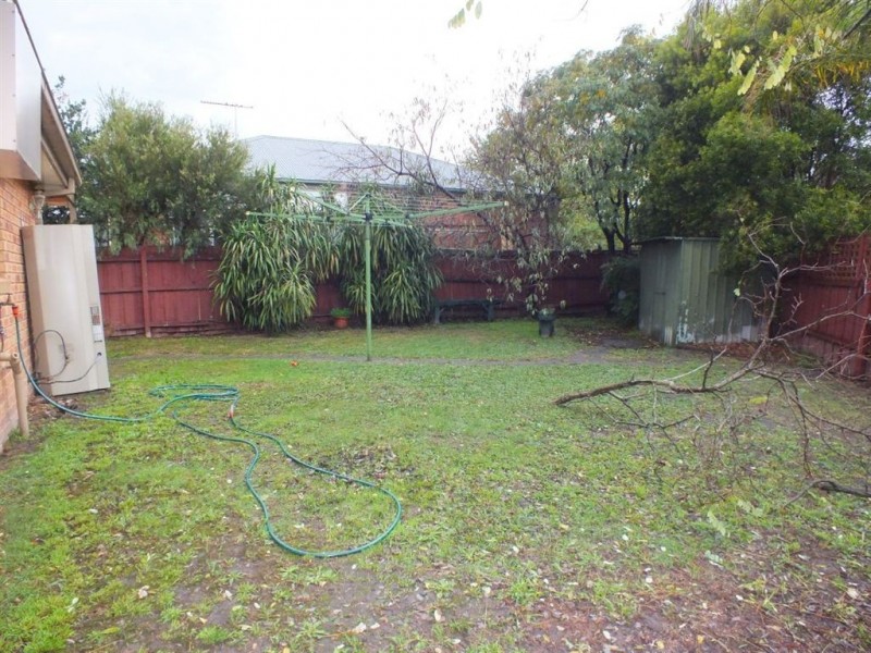 2 Sunnyside Drive, Berwick VIC 3806