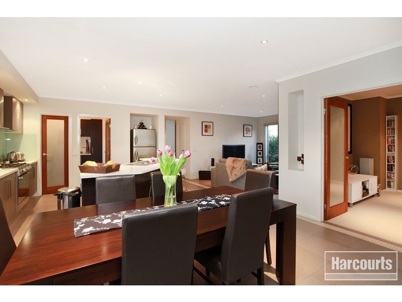 13 Lairds Rise, Garfield VIC 3814