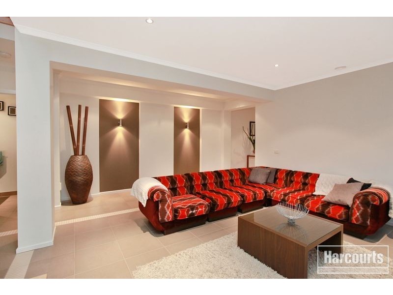 13 Lairds Rise, Garfield VIC 3814