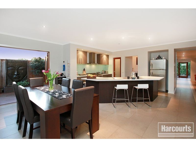 13 Lairds Rise, Garfield VIC 3814