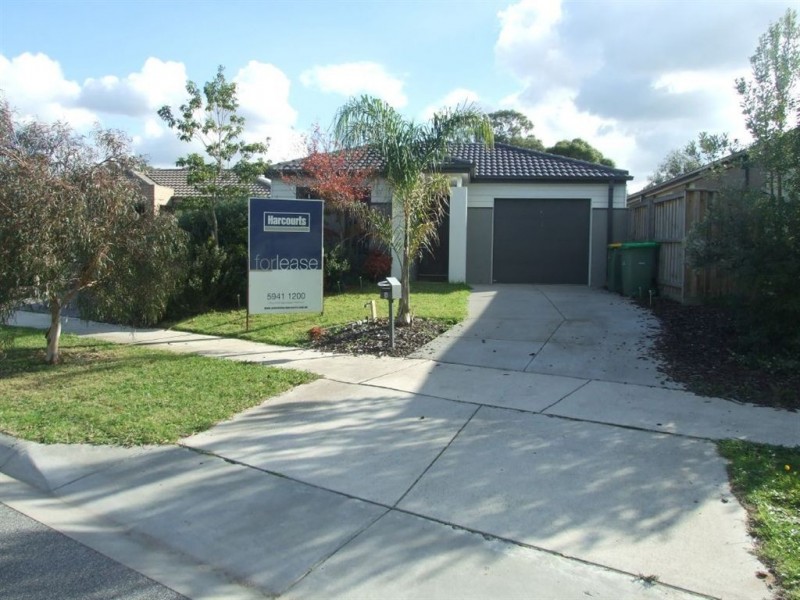 6 Versace Court, Pakenham VIC 3810