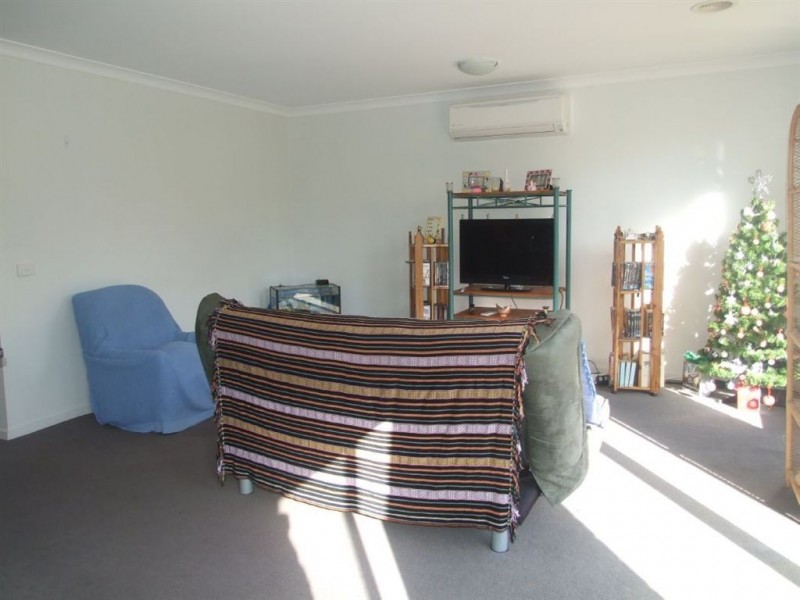 6 Versace Court, Pakenham VIC 3810