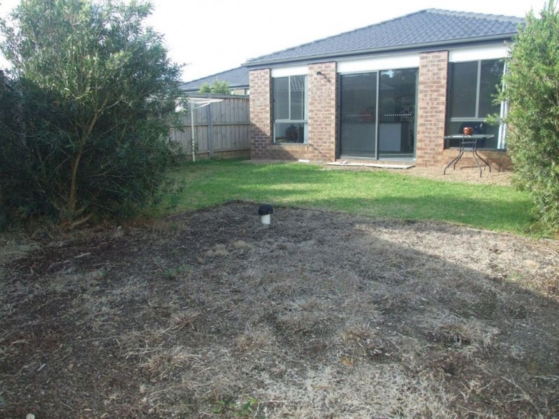 6 Versace Court, Pakenham VIC 3810