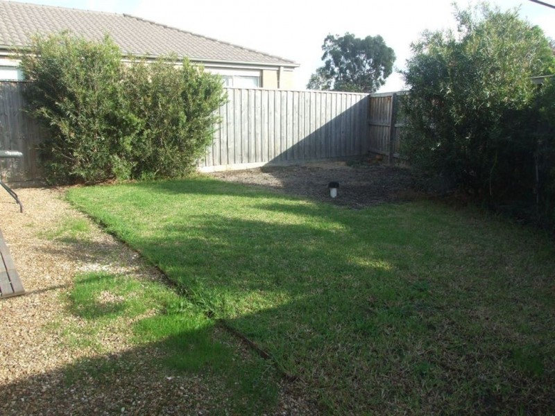 6 Versace Court, Pakenham VIC 3810