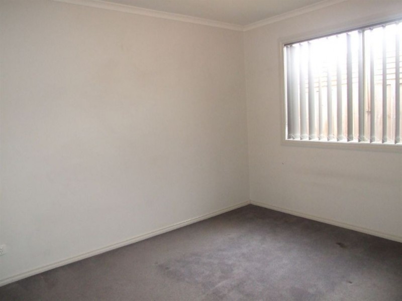 9 Azalea Ave, Pakenham VIC 3810