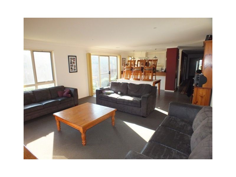 14 Bentley Court, Pakenham VIC 3810