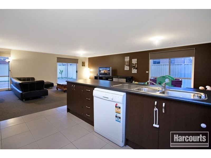 66 Bluehills Boulevard, Pakenham VIC 3810