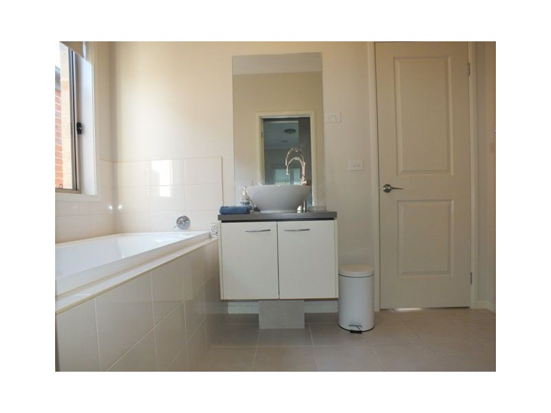 5 Cassina Link, Pakenham VIC 3810