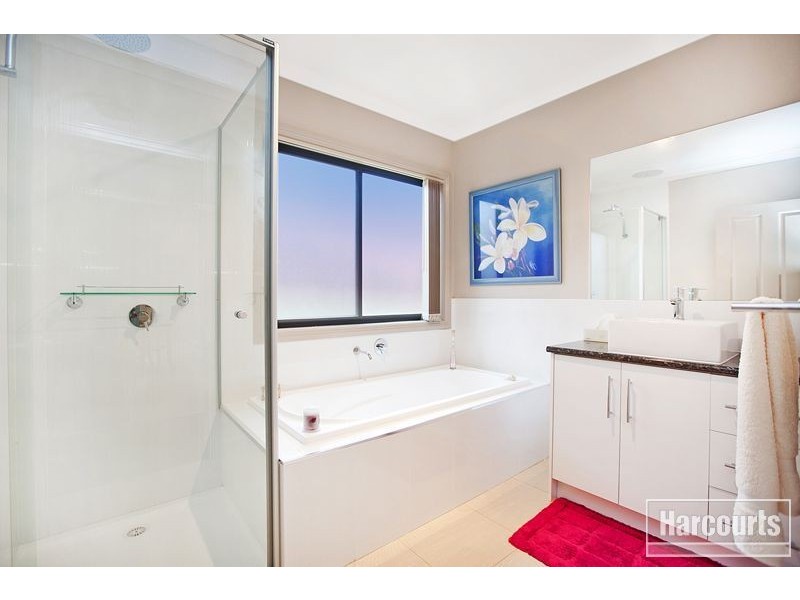 43 Cohens Way, Pakenham VIC 3810