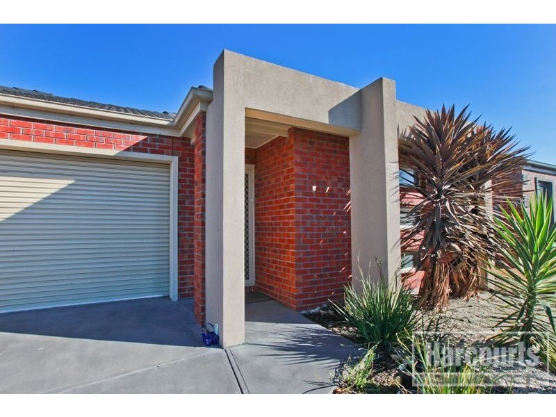 5 Mirabelle Street, Pakenham VIC 3810