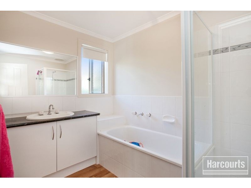 14 Tyrone Avenue, Pakenham VIC 3810